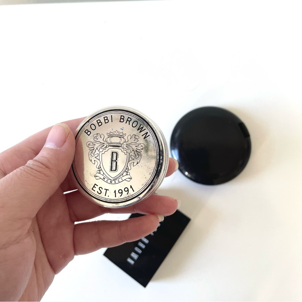 SOLD Bobbi Brown liner and lip balm spf